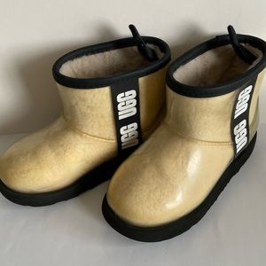 UGG Ankle Boots 2 Kid's Classic Clear Mini II Natural Yellow Waterproof Booties
